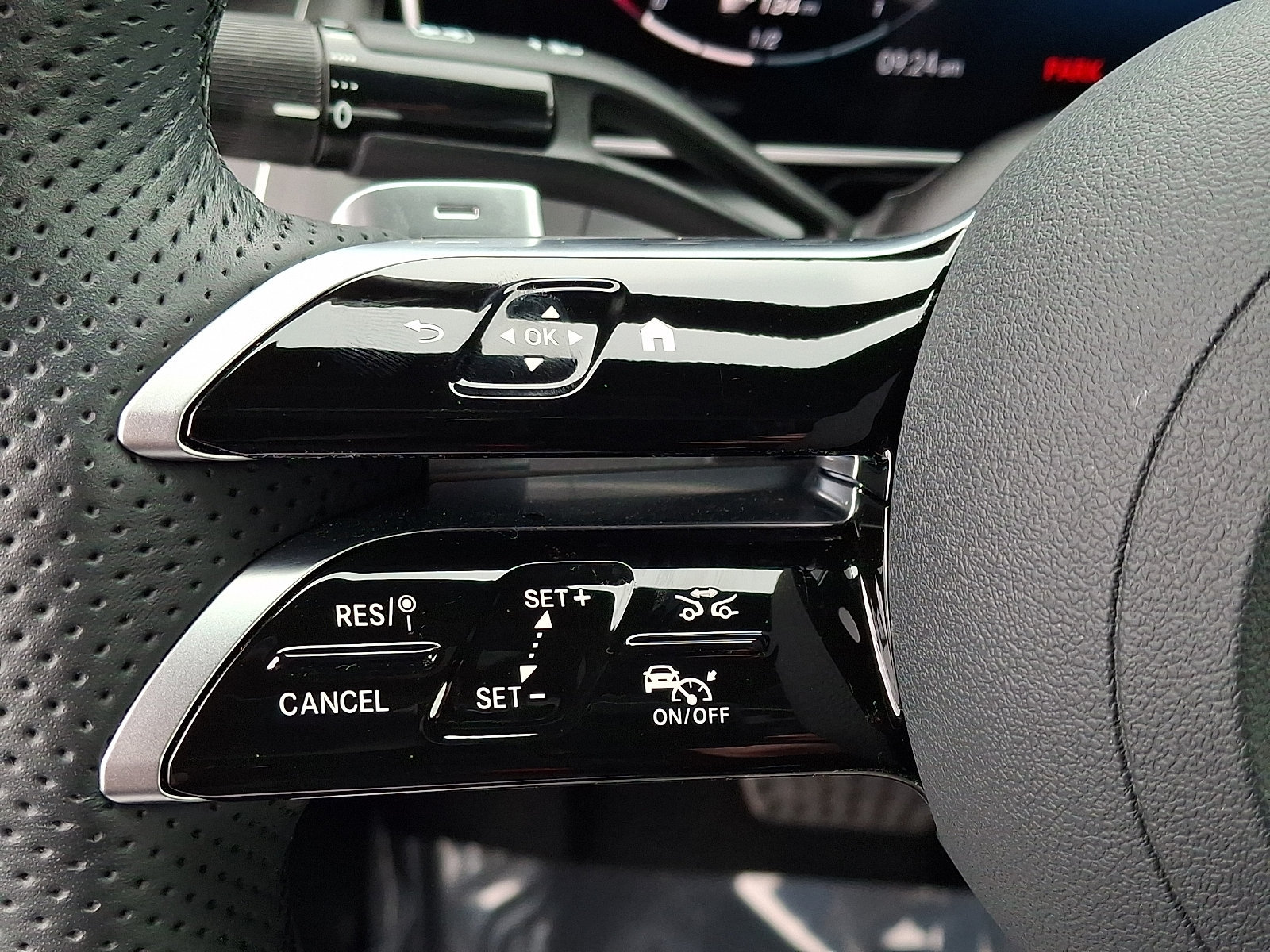 Certified 2026 Mercedes-Benz GLC 300 4MATIC image 22