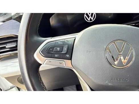 Used 2024 Volkswagen Taos S FWD image 8