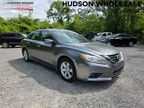 Used 2017 Nissan Altima 2.5 image 1