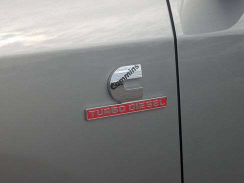 Used 2024 RAM 2500 Big Horn w/ Sport Appearance Package AWD/4WD image 10