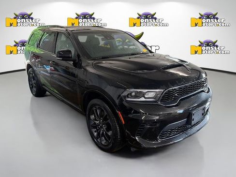 Used 2024 Dodge Durango R/T w/ Blacktop Package AWD/4WD image 3