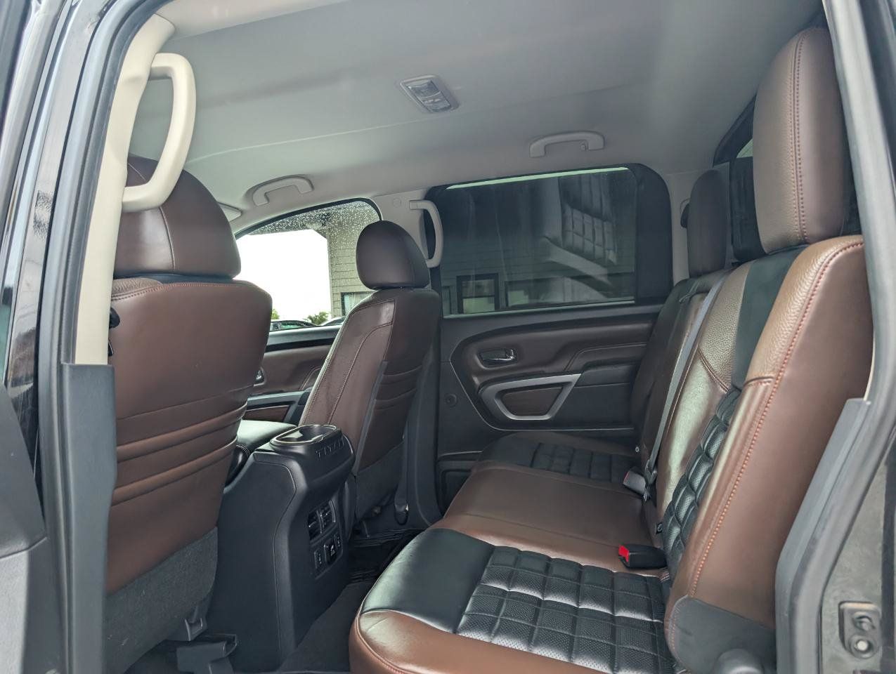 Used 2018 Nissan Titan Platinum Reserve w/ Platinum Utility Package RWD image 20