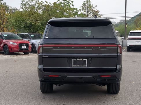 New 2025 Lincoln Navigator L Black Label image 4