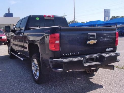 Used 2018 Chevrolet Silverado 2500 High Country w/ Duramax Plus Package AWD/4WD image 5