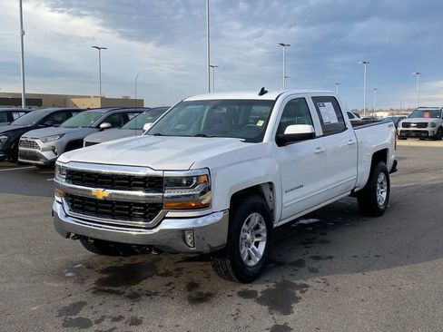 Used 2018 Chevrolet Silverado 1500 LT w/ All Star Edition image 3