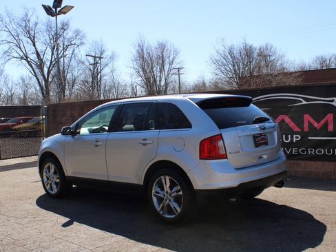 Used 2014 Ford Edge Limited w/ Equipment Group 301A AWD/4WD image 3