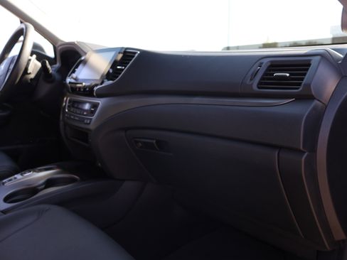 Used 2023 Honda Ridgeline RTL image 9