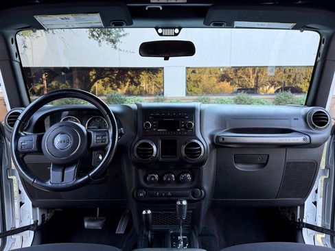 Used 2018 Jeep Wrangler Sport image 24