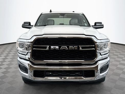 Used 2022 RAM 2500 Tradesman w/ Chrome Appearance Group AWD/4WD image 2