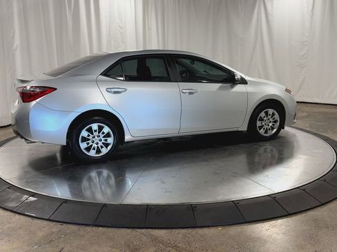 Used 2015 Toyota Corolla S image 2