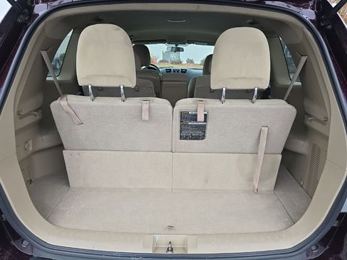 Used 2012 Toyota Highlander FWD image 16