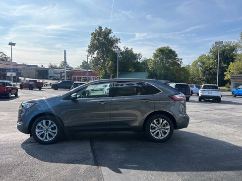 Used 2022 Ford Edge Titanium image 6