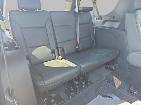 Certified 2024 GMC Yukon XL Denali AWD/4WD image 15