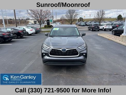 Used 2024 Toyota Highlander XLE image 4