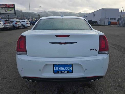 Used 2023 Chrysler 300 S image 4