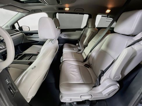 Used 2023 Honda Odyssey Touring image 25