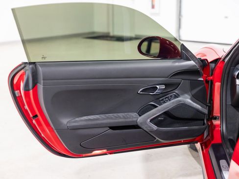 Used 2018 Porsche 911 GT3 w/ Sport Chrono Package image 29