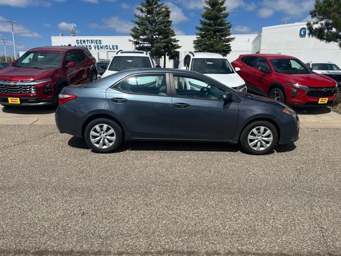 Used 2016 Toyota Corolla LE image 2