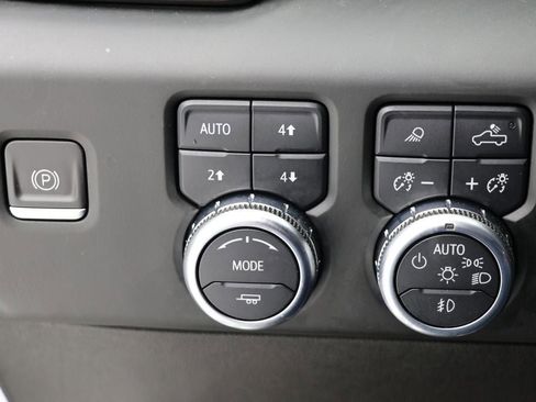 Used 2022 GMC Sierra 1500 Denali Ultimate image 39