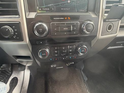 Used 2018 Ford F150 Lariat image 19