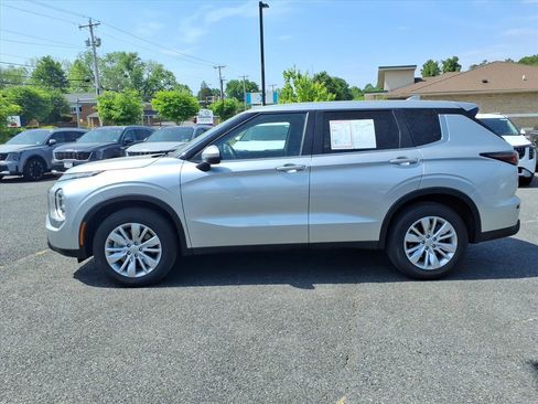 Used 2025 Mitsubishi Outlander ES AWD/4WD image 7