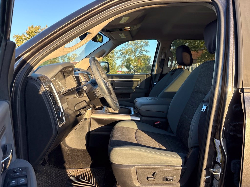Used 2017 RAM 1500 Big Horn AWD/4WD image 16