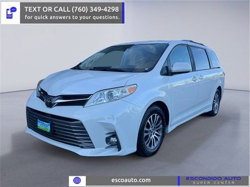 Used 2019 Toyota Sienna XLE Premium w/ Carpet Mat Package image 1