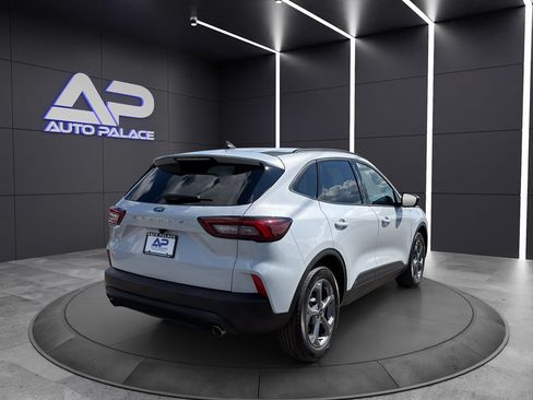 Used 2025 Ford Escape ST-Line FWD image 6