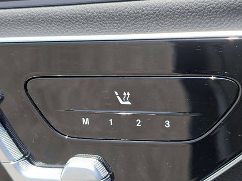 Used 2025 Mercedes-Benz E 350 4MATIC Sedan image 26