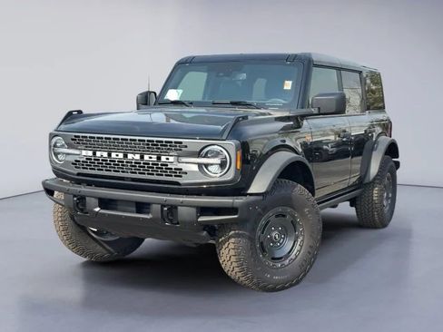 Used 2024 Ford Bronco Badlands image 1