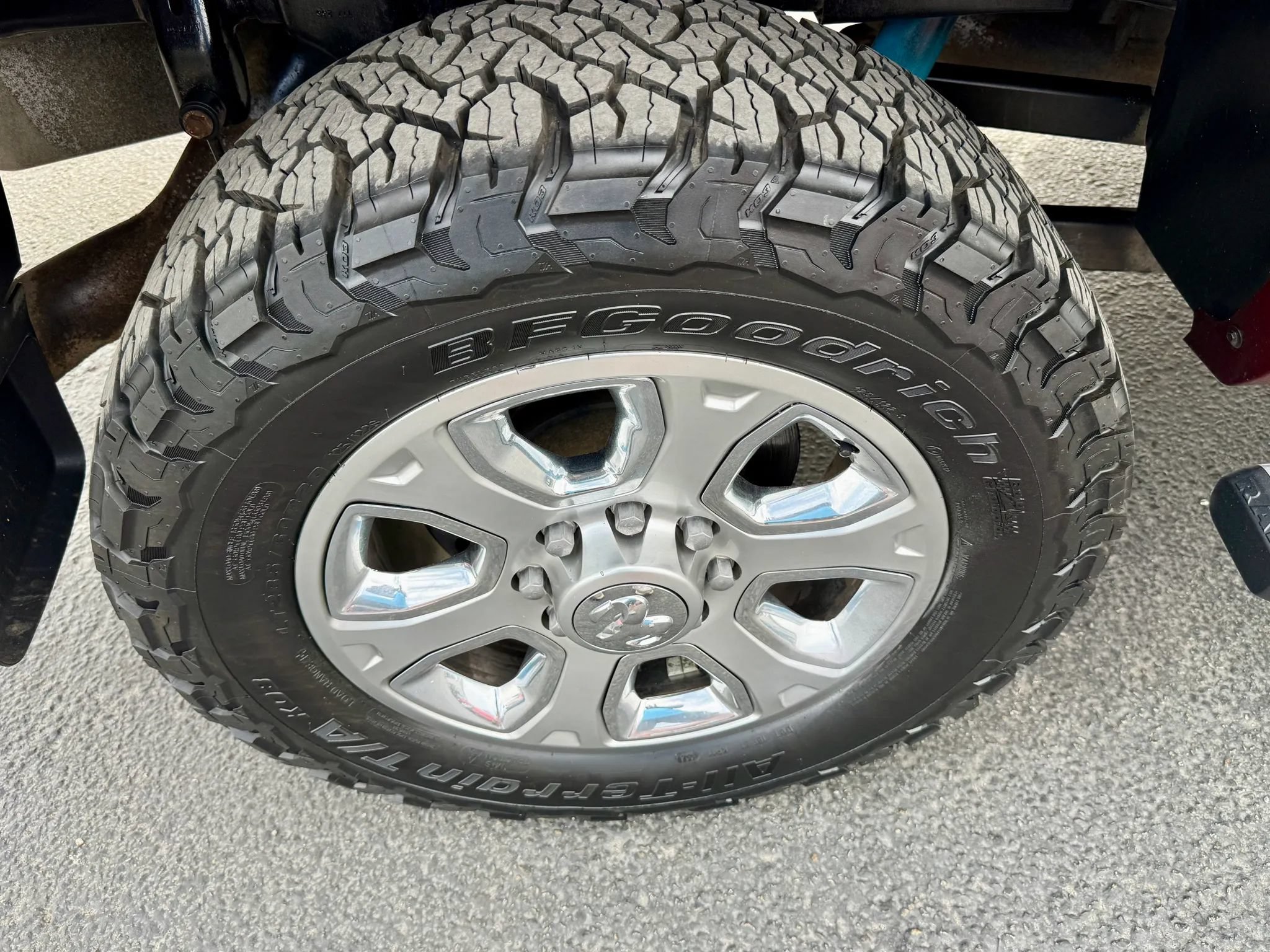 Used 2018 RAM 2500 Laramie w/ Sport Appearance Group AWD/4WD image 21