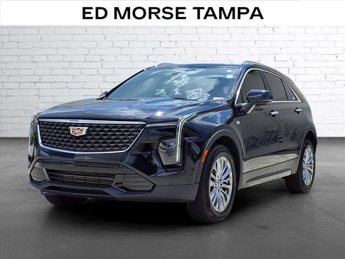 Used 2024 Cadillac XT4 Premium Luxury FWD image 1