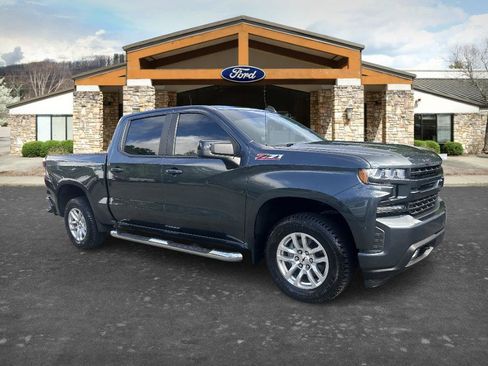 Used 2019 Chevrolet Silverado 1500 RST AWD/4WD image 3