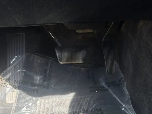 Used 2016 Chrysler 300 C RWD image 28