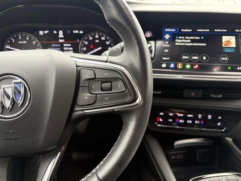Certified 2023 Buick Envision Essence image 25