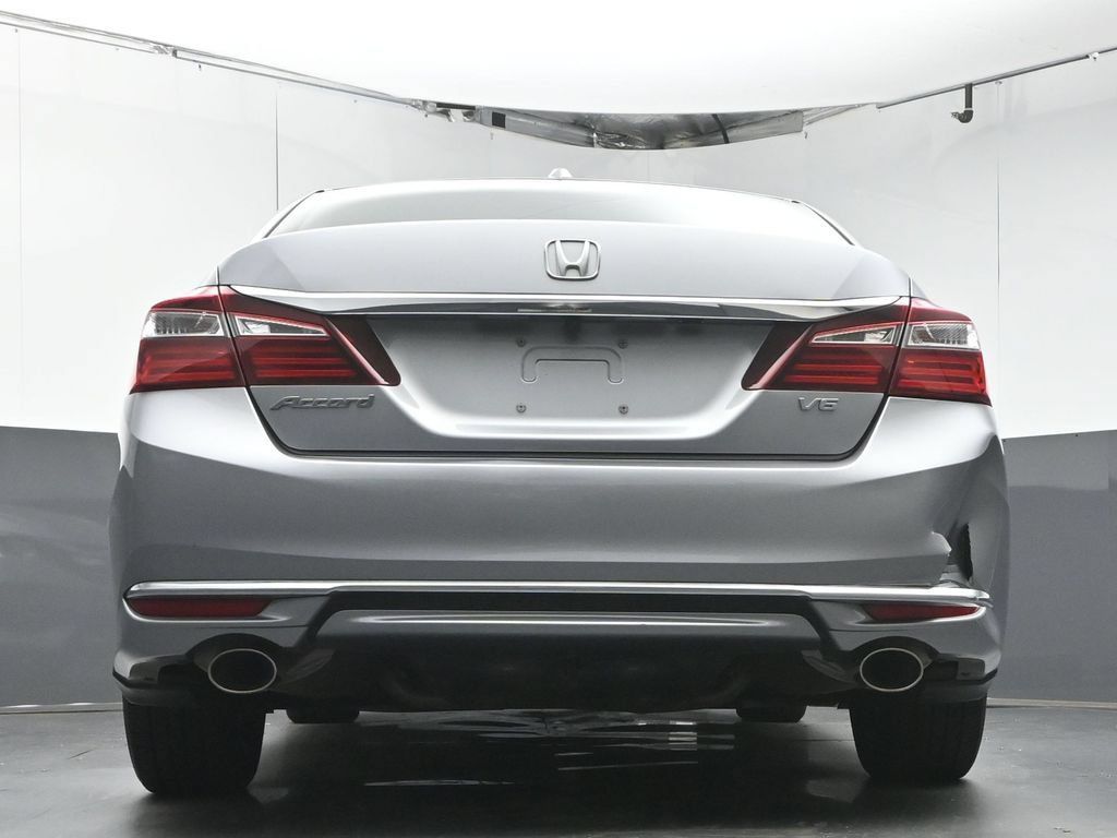 Used 2016 Honda Accord EX-L image 38
