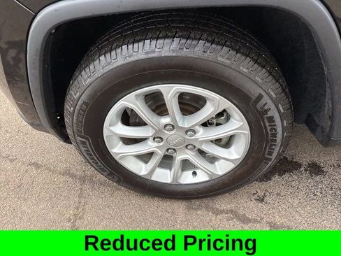 Used 2022 Jeep Grand Cherokee Laredo E w/ Security & Convenience Group AWD/4WD image 45