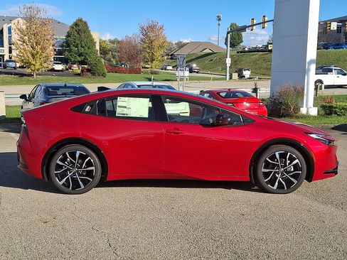 New 2026 Toyota Prius Plug-In Hybrid image 7