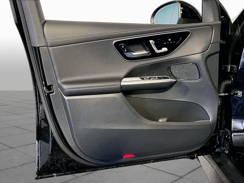 New 2026 Mercedes-Benz GLC 300 4MATIC image 11