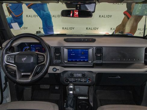 Used 2021 Ford Bronco Big Bend image 3