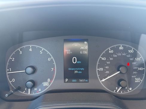 Used 2025 Toyota Corolla LE w/ LE Premium Package FWD image 9