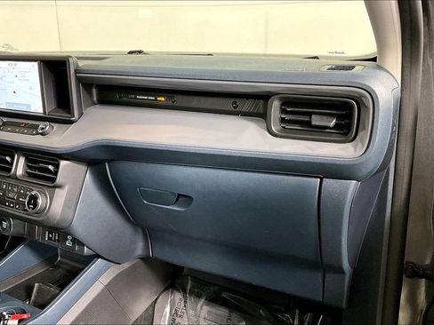 Used 2024 Ford Maverick Lariat w/ Black Appearance Package image 16