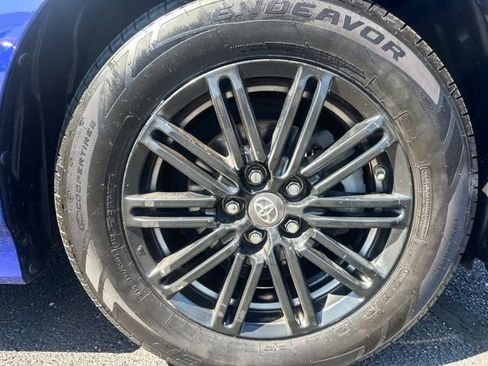 Used 2017 Toyota Prius Two w/ Prius Two Safety Plus Package FWD image 11