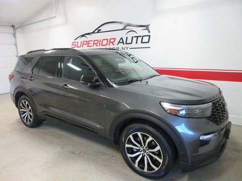 Used 2020 Ford Explorer ST w/ Premium Technology Package image 6