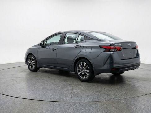 Used 2025 Nissan Versa SV image 5