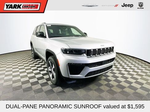 New 2026 Jeep Grand Cherokee Limited AWD/4WD image 1