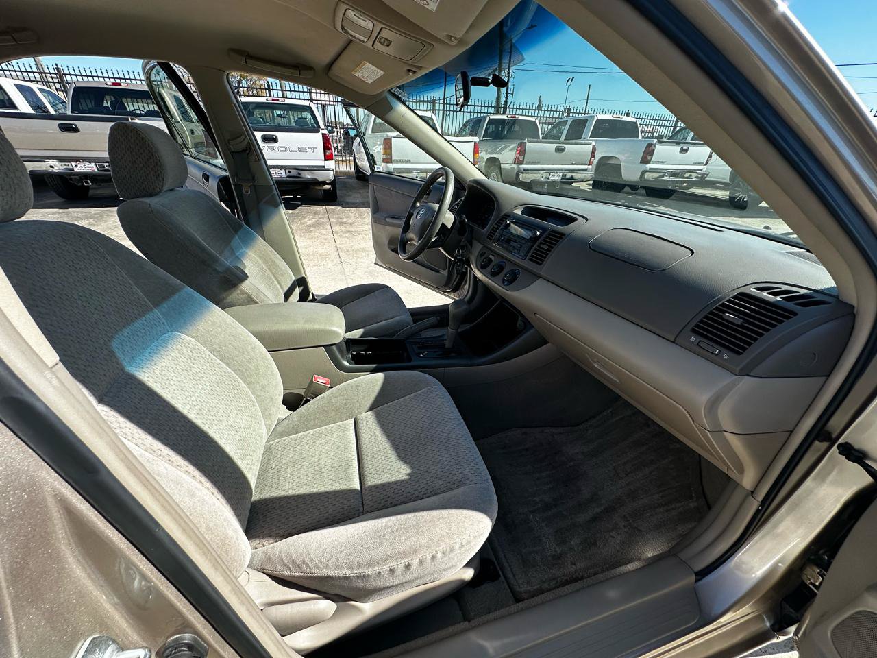 Used 2003 Toyota Camry LE FWD image 33