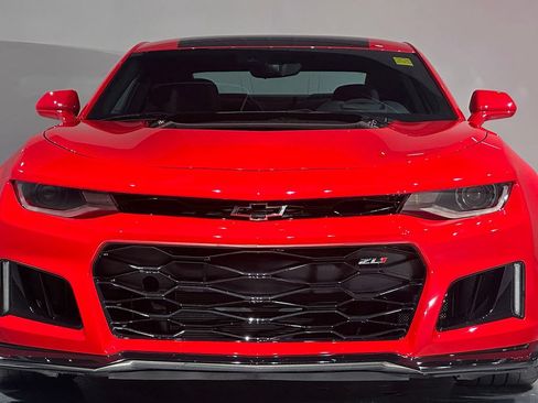 Used 2023 Chevrolet Camaro ZL1 RWD image 17