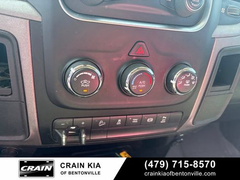 Used 2018 RAM 2500 Tradesman w/ Chrome Appearance Group AWD/4WD image 16