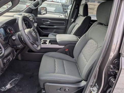 New 2026 RAM 1500 4x4 Crew Cab image 8